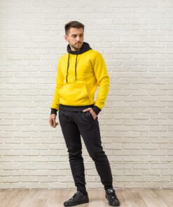 Мужской спортивный костюм - желтая худи и черные штаны на флисе, осень-зима