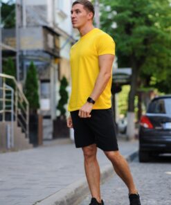 Летний мужской комплект - желтая футболка и черные шорты