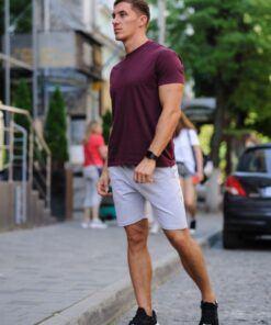 Летний мужской комплект - бордовая футболка и серые шорты