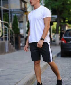 Летний комплект - белая футболка и темно-серые шорты с лампасом