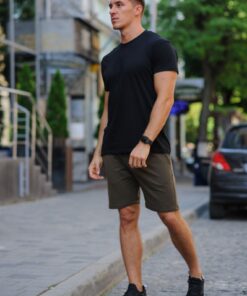 Летний комплект - черная футболка и хаки шорты