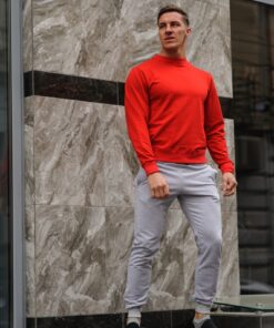 Мужской спортивный костюм - красный свитшот и серые штаны, весна-осень.
