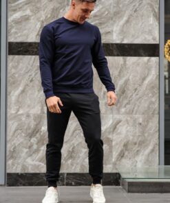 Мужской спортивный костюм - темно-синий свитшот и черные штаны, весна-осень.