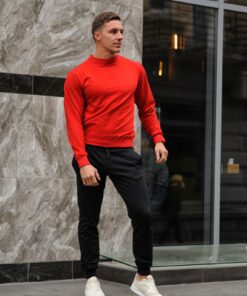 Мужской спортивный костюм - красный свитшот и черные штаны, весна-осень.