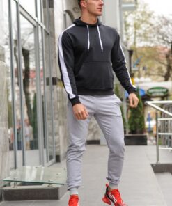 Мужской спортивный костюм  - черная худи с лампасами и серые штаны, весна-осень