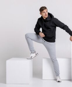 Мужской спортивный костюм - черная худи и серые штаны на флисе, осень-зима