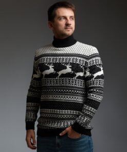 Мужской свитер с оленями, черно-белый с прямой горловиной