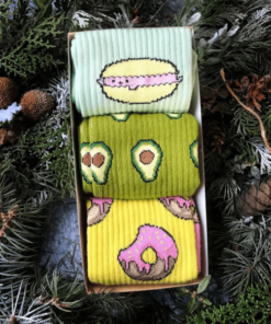 Высокие носки с приколами: "Авокадо, печенье, пончик"